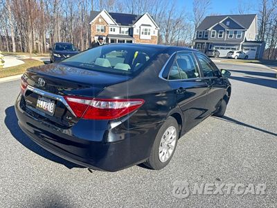 Czwarte zdjęcie samochodu z boku: 2017 TOYOTA CAMRY LE VIN:4T1BF1FK7HU703178 - miniatura