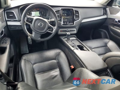 Zdjęcie 8 z 13 samochodu: 2021 VOLVO XC90 T5 MOMENTUM VIN:YV4102PK0M1710245 - miniatura