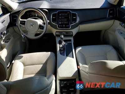 Zdjęcie 8 z 13 samochodu: 2020 VOLVO XC90 VIN:YV4102PK5L1601472 - miniatura