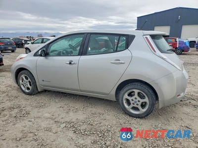 Drugie zdjęcie samochodu z przodu: 2014 NISSAN LEAF S VIN:1N4AZ0CP9EC338673 - miniatura