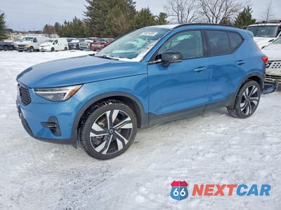 2025 VOLVO XC40 ULTRA YV4L12UM3S2453889 - główne zdjęcie licytacji z USA - miniatura