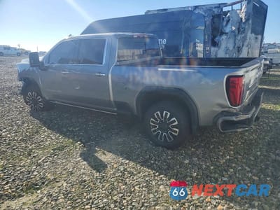 Drugie zdjęcie samochodu z przodu: 2025 GMC SIERRA K3500 DENALI ULTIMATE VIN:1GT4UYEY7SF231559 - miniatura
