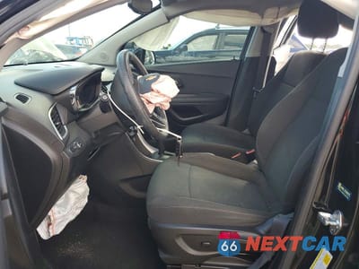 Zdjęcie 7 z 12 samochodu: 2020 CHEVROLET TRAX LS VIN:KL7CJKSBXLB330402 - miniatura