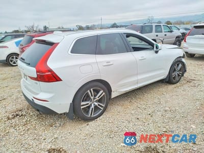 Trzecie zdjęcie samochodu z tyłu: 2019 VOLVO XC60 T5 MOMENTUM VIN:LYV102DK1KB242832 - miniatura