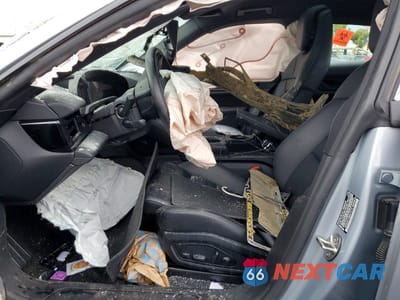 Zdjęcie 7 z 13 samochodu: 2024 PORSCHE TAYCAN VIN:WP0AA2Y18RSA13173 - miniatura