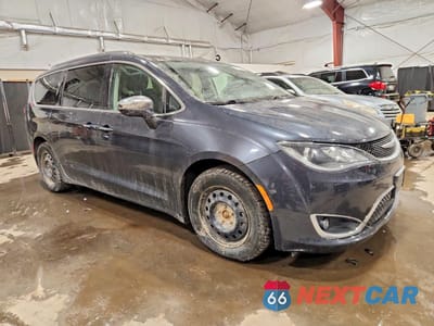 Czwarte zdjęcie samochodu z boku: 2020 CHRYSLER PACIFICA LIMITED VIN:2C4RC1GG2LR272602 - miniatura