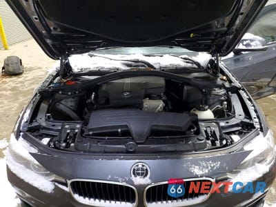 Zdjęcie 11 z 13 samochodu: 2018 BMW 320 XI VIN:WBA8A3C58JA494660 - miniatura