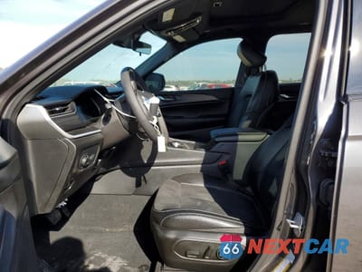 Zdjęcie 7 z 13 samochodu: 2025 JEEP GRAND CHEROKEE L LAREDO VIN:1C4RJKAG4S8655777 - miniatura