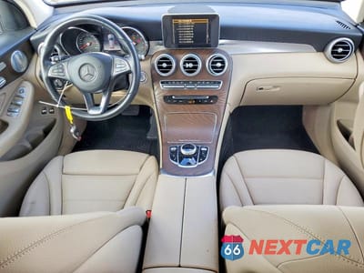 Zdjęcie 8 z 12 samochodu: 2019 MERCEDES-BENZ GLC 350E VIN:WDC0G5EB3KF558213 - miniatura