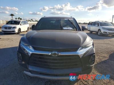 Piąte zdjęcie samochodu w środku: 2021 CHEVROLET BLAZER 2LT VIN:3GNKBCRS1MS529486 - miniatura