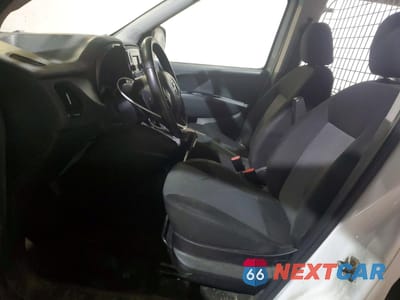 Zdjęcie 7 z 13 samochodu: 2017 RAM PROMASTER CITY VIN:ZFBERFAB7H6G07347 - miniatura