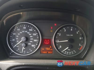 Zdjęcie 9 z 12 samochodu: 2006 BMW 330 XI VIN:WBAVD335X6KL52693 - miniatura