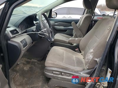 Zdjęcie 7 z 12 samochodu: 2016 HONDA ODYSSEY VIN:5FNRL5H49GB146878 - miniatura