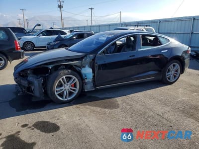 2015 TESLA MODEL S P85D 5YJSA1H46FF085360 - główne zdjęcie licytacji z USA - miniatura