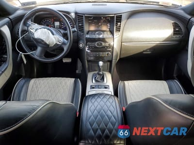 Zdjęcie 8 z 14 samochodu: 2017 INFINITI QX70 VIN:JN8CS1MW5HM412855 - miniatura