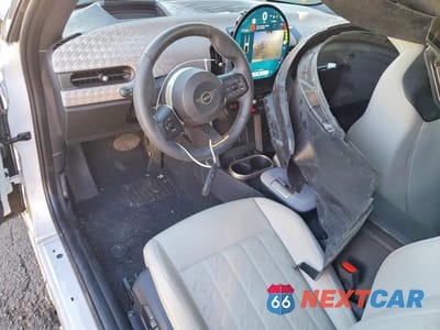 Zdjęcie 8 z 11 samochodu: 2025 MINI COOPER S VIN:WMW23GD00S2W69988 - miniatura