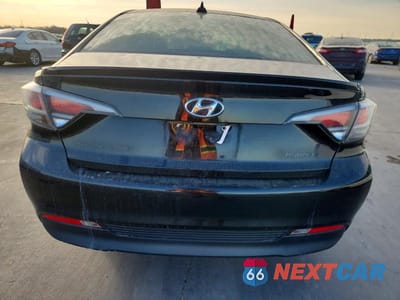 Zdjęcie 6 z 11 samochodu: 2017 HYUNDAI SONATA HYBRID VIN:KMHE24L10HA046828 - miniatura