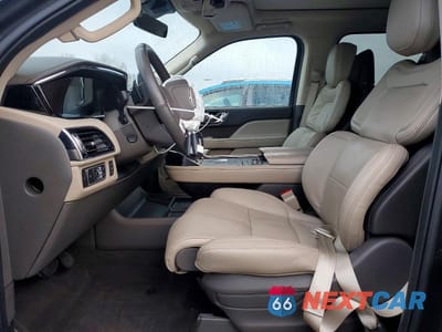 Zdjęcie 7 z 12 samochodu: 2024 LINCOLN NAVIGATOR RESERVE VIN:5LMJJ2LG5REL16296 - miniatura