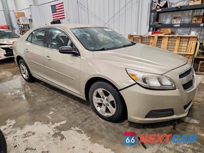 Czwarte zdjęcie samochodu z boku: 2013 CHEVROLET MALIBU LS VIN:1G11B5SA5DF143619 - miniatura