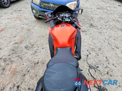 Zdjęcie 6 z 9 samochodu: 2008 SUZUKI GSX1300 R VIN:JS1GX72AX82108449 - miniatura