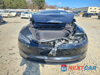 Piąte zdjęcie samochodu w środku: 2024 TESLA MODEL 3 VIN:5YJ3E1EAXRF768587 - miniatura