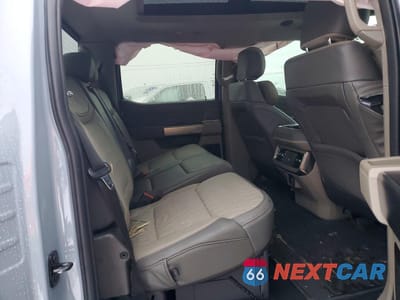 Zdjęcie 10 z 12 samochodu: 2026 FORD F450 SUPER DUTY VIN:1FT8W4DM8TEC87830 - miniatura