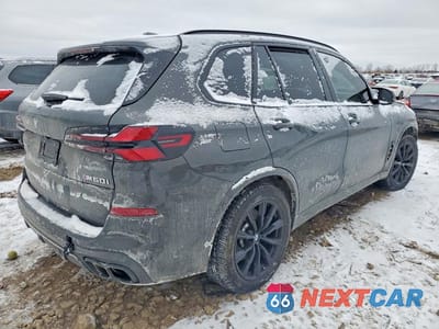 Trzecie zdjęcie samochodu z tyłu: 2025 BMW X5 M60I VIN:5UX33EU06S9W72816 - miniatura