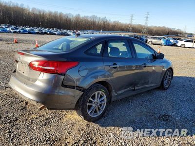 Trzecie zdjęcie samochodu z tyłu: 2018 FORD FOCUS SE VIN:1FADP3F23JL307546 - miniatura