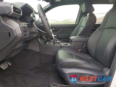 Zdjęcie 7 z 12 samochodu: 2024 TOYOTA TACOMA TRD SPORT VIN:3TYLB5JN6RT047482 - miniatura