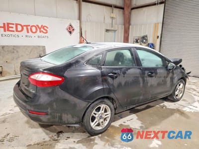 Trzecie zdjęcie samochodu z tyłu: 2018 FORD FIESTA SE VIN:3FADP4BJ9JM135587 - miniatura