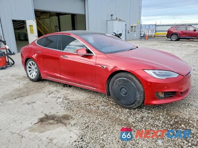Czwarte zdjęcie samochodu z boku: 2017 TESLA MODEL S VIN:5YJSA1E28HF192464 - miniatura