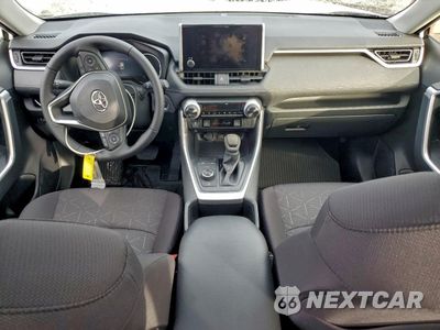 Zdjęcie 8 z 13 samochodu: 2025 TOYOTA RAV4 XLE VIN:JTMRWRFV9SD345357 - miniatura