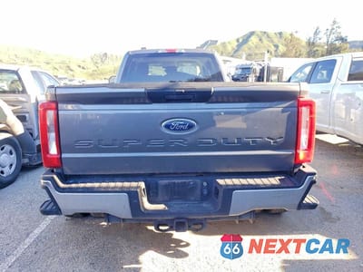 Zdjęcie 6 z 13 samochodu: 2023 FORD F350 SUPER DUTY VIN:1FT8W3DT7PEC40831 - miniatura