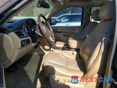 Zdjęcie 7 z 13 samochodu: 2010 CADILLAC ESCALADE VIN:1GYUCBEF1AR155729 - miniatura