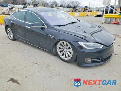 Czwarte zdjęcie samochodu z boku: 2016 TESLA MODEL S VIN:5YJSA1E23GF159502 - miniatura