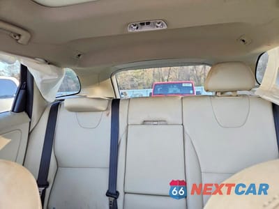 Zdjęcie 10 z 13 samochodu: 2015 VOLVO XC60 T5 PREMIER VIN:YV440MDK5F2742473 - miniatura