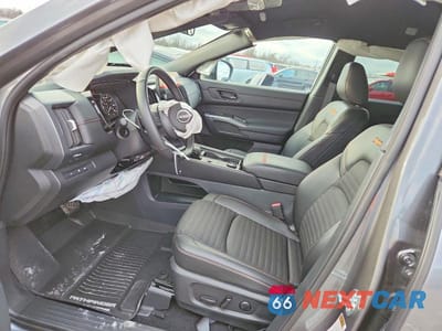 Zdjęcie 7 z 12 samochodu: 2025 NISSAN PATHFINDER ROCK CREEK VIN:5N1DR3BD4SC272833 - miniatura
