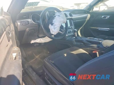 Zdjęcie 8 z 12 samochodu: 2020 FORD MUSTANG VIN:1FA6P8TH3L5170856 - miniatura