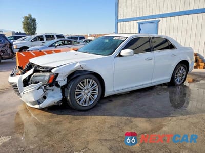 2014 CHRYSLER 300 S 2C3CCAGG0EH146709 - główne zdjęcie licytacji z USA - miniatura