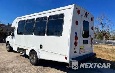 Czwarte zdjęcie samochodu z boku: 2014 FORD ECONOLINE E450 SUPER DUTY CUTAWAY VAN VIN:1FDEE4FL9EDA66011 - miniatura