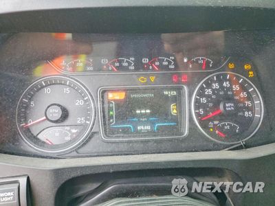 Zdjęcie 8 z 10 samochodu: 2018 INTERNATIONAL LT625 SEMI TRUCK VIN:3HSDZAPR9JN426481 - miniatura