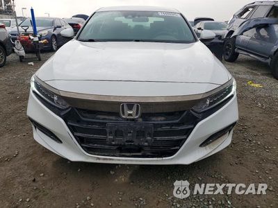 Piąte zdjęcie samochodu w środku: 2018 HONDA ACCORD SPORT VIN:1HGCV1F37JA128710 - miniatura