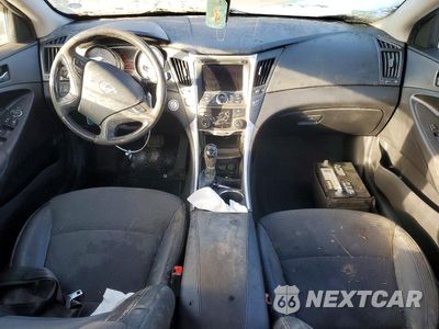 Zdjęcie 8 z 11 samochodu: 2013 HYUNDAI SONATA SE VIN:5NPEC4AC3DH556857 - miniatura