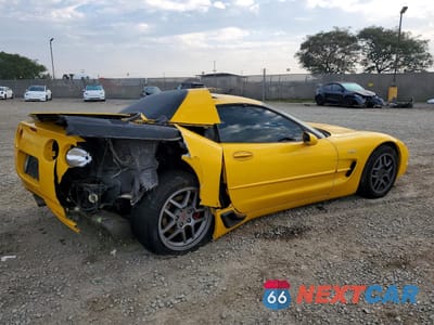 Trzecie zdjęcie samochodu z tyłu: 2002 CHEVROLET CORVETTE Z06 VIN:1G1YY12S425119054 - miniatura