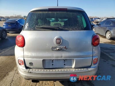 Zdjęcie 6 z 12 samochodu: 2014 FIAT 500 VIN:ZFBCFACH4EZ013407 - miniatura