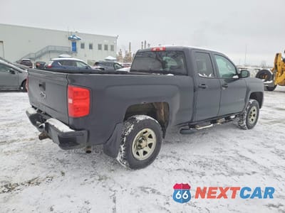 Trzecie zdjęcie samochodu z tyłu: 2016 CHEVROLET SILVERADO K1500 VIN:1GCVKNEC6GZ236917 - miniatura