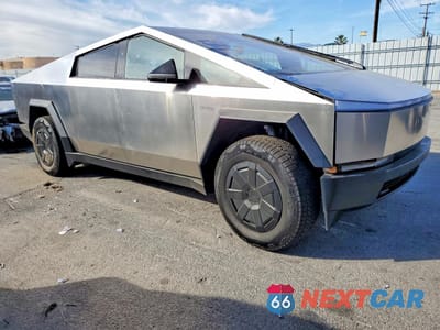 Czwarte zdjęcie samochodu z boku: 2024 TESLA CYBERTRUCK VIN:7G2CEHED7RA033076 - miniatura