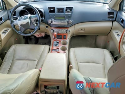 Zdjęcie 8 z 14 samochodu: 2008 TOYOTA HIGHLANDER LIMITED VIN:JTEDS42A182068117 - miniatura