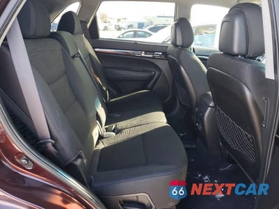 Zdjęcie 11 z 12 samochodu: 2015 KIA SORENTO LX VIN:5XYKTDA76FG590193 - miniatura