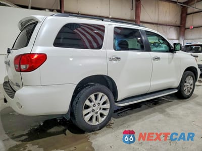 Trzecie zdjęcie samochodu z tyłu: 2016 TOYOTA SEQUOIA PLATINUM VIN:5TDDY5G1XGS143244 - miniatura